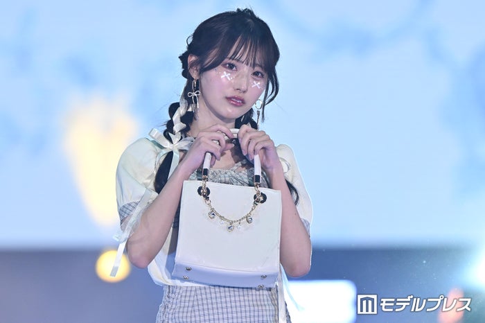 🌹Rakuten GirlsAward 2026 S/S🍒🩷】 Rain Tree綾瀬ことり、大ぶり