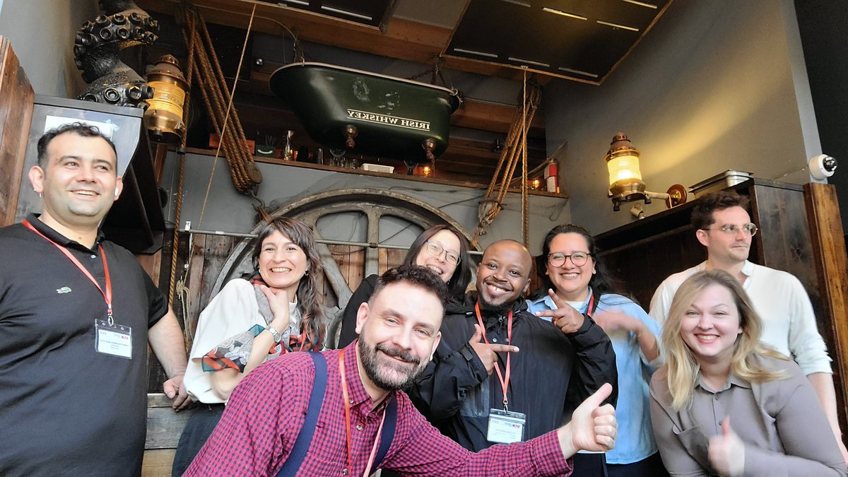 aggrey_kaggwa's tweet photo. Operation: Shape the City! 🇨🇦 Volunteering with @Van_MarketingHub was a masterclass in collaboration. 
​As Founder of #BraynmyneInnovatives, I love seeing strategy &amp; design collide. Thanks @ISSofBC for the platform! 🚀
​#Leadership #VanTech #Volunteering #Vancouver #Strategy https://t.co/EFgYK5R0MD