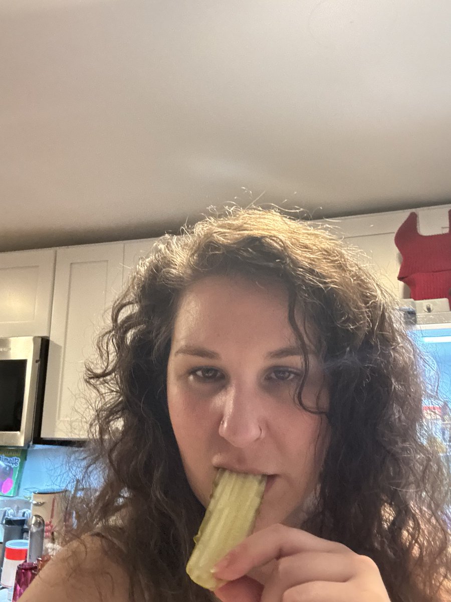 Breezchz's tweet photo. A Love Letter Addressed: Dear Dietz &amp; Watson Sandwich Slice Pickles, us here in upstate NY really like your pickles.
Please do with that info as you’d like. Thanks. Sincerely, People in Albany that drink a lot. https://t.co/1N7GW7tltl