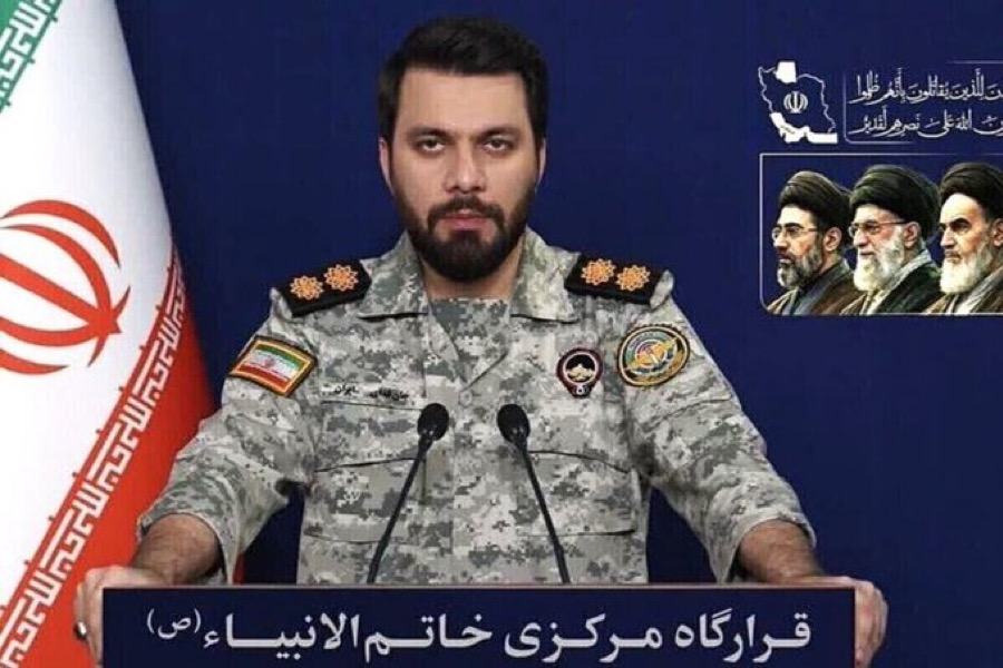 AyazGul64's tweet image. #Iran's military announced Saturday that transit through the Strait of #Hormuz has reverted to its previous state of strict military control, alleging repeated US "violations and piracy under the guise of (#US naval) blockade."  State media quoted the military spokesman as saying