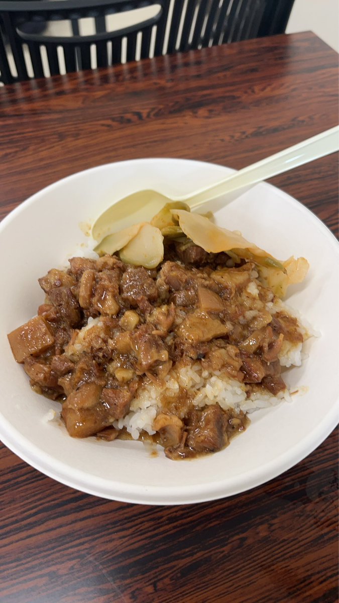 okdy34's tweet image. お友達のジビールマンさん

本日は #卸町ストリートプロレス に参戦

また腹マンさんがやられたらしい

空気を読まずにハンマーしかカモシカイザーがよくない
だけ言い残してさっさと帰ってったけど……

それはさておき
あのドデカジョッキはなんだい？

#SSD