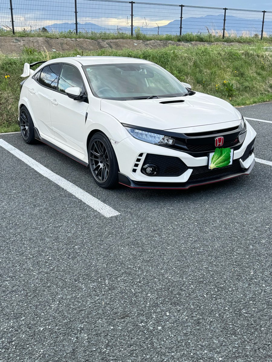 katamaru4892's tweet photo. 昨日で23歳になりました！
+自分への誕プレで夏のホイール・タイヤ変更しました🛞

ENKEI GTC01RR 9.5J+35
ADVAN db V553

今年はライブやイベント参加多めの年にしたいです。

今年も変わらずよろしくお願いします🙇 https://t.co/FL2Hun0ml8