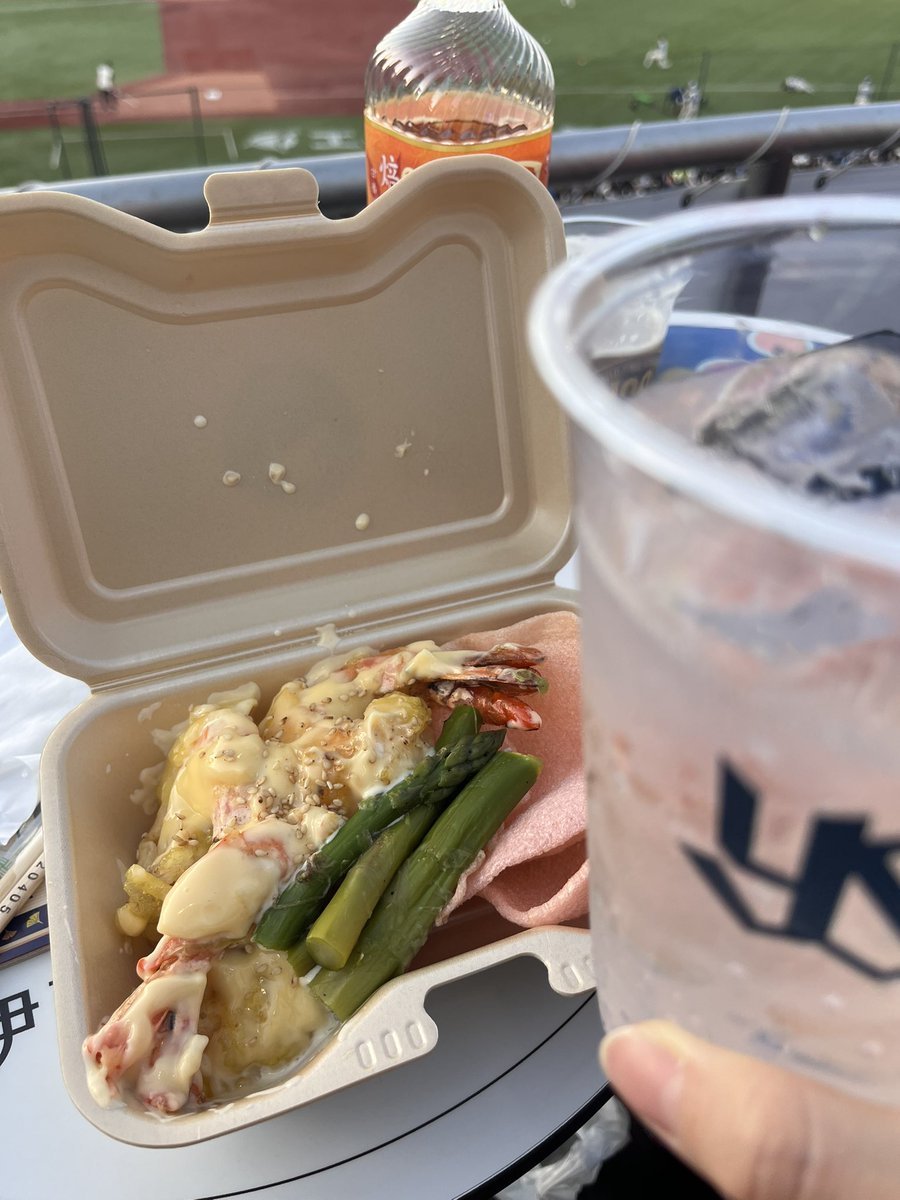 🍑‎🤍 tweet media