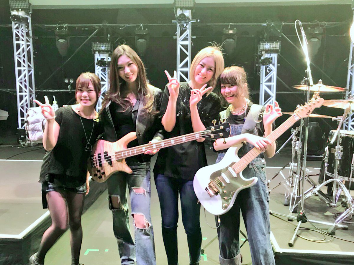 EiEn Subs tweet media