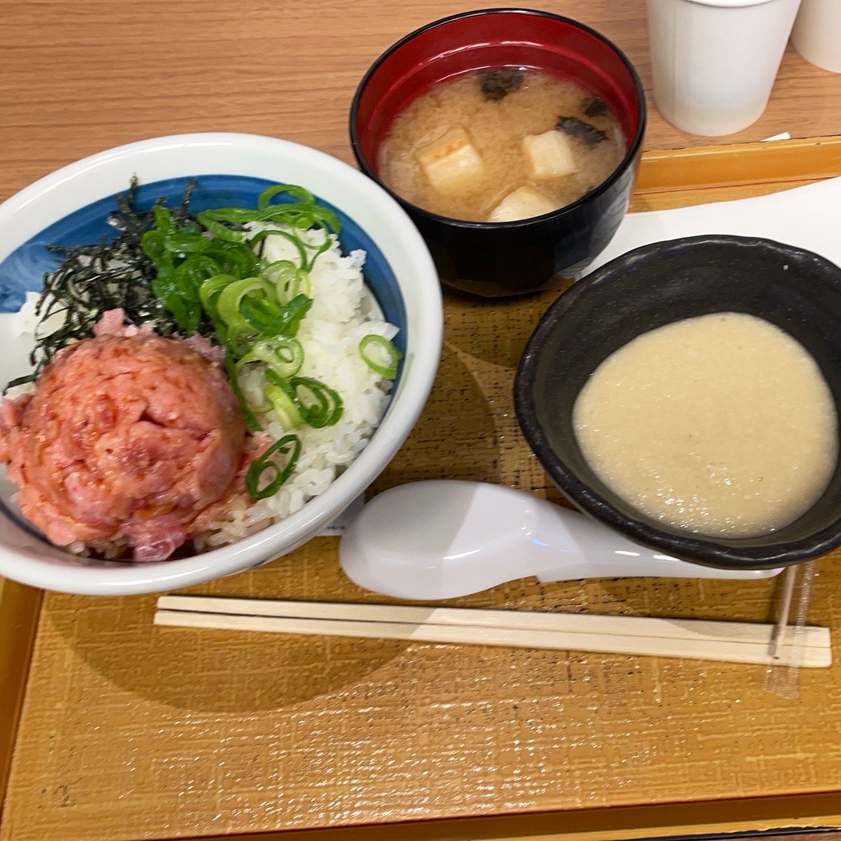 ばんぷ tweet media