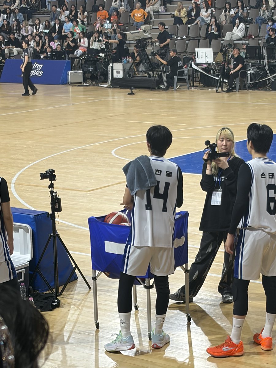 찬열아 첫 경기 수고했어~~~❤️ 안 다치고 무사히 끝나서 다행이야