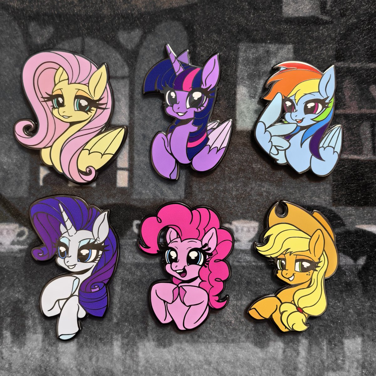 WUYouJm's tweet image. #mlp #pin 🌈