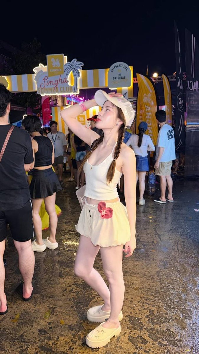 Peeraya Preem tweet media