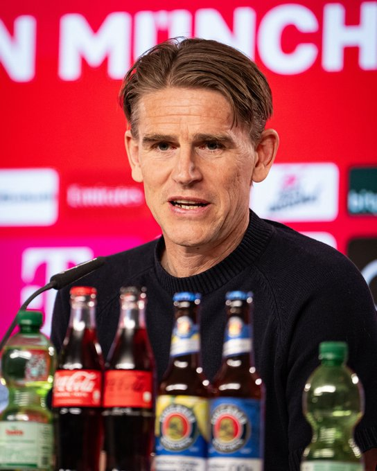 مركز حراسة المرمى قرار في يد القائد! تحدث النادي عن وضع مانويل نوير مؤكدًا أن القرار النهائي يعود له، في ظل جاهزيته الكاملة وتقديمه مستويات مميزة هذا الموسم. في المقابل، يشهد الفريق حالة استقرار كبيرة في مركز الحراسة، مع إشادة خاصة بما يقدمه ألكسندر نوبل، ما يجعل المنافسة والخيارات في أفضل حالاتها. المصدر: FC Bayern M nchen 