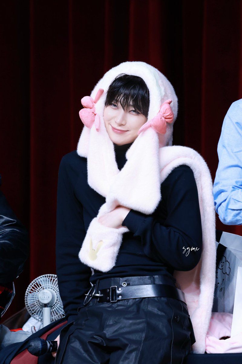 sunooke0624's tweet photo. 250123 sw

like fox 🦊

#ENHYPEN #SUNOO #선우 https://t.co/ti4Ugmq3dQ