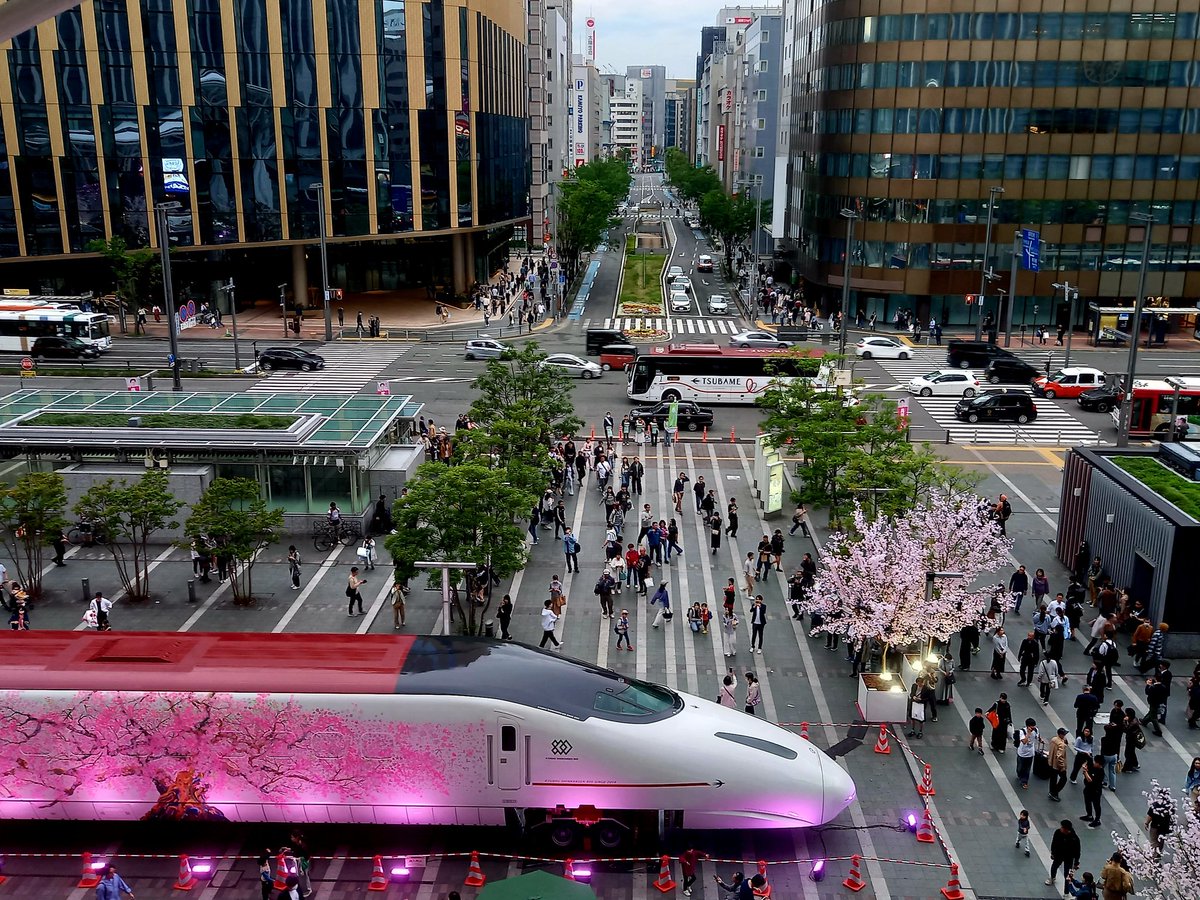 B&amp;S HAKATA
JR九州バスのフェニックス号が代走車両できてくれました！情報くださった皆さまありがとうございました🙇‍♀️