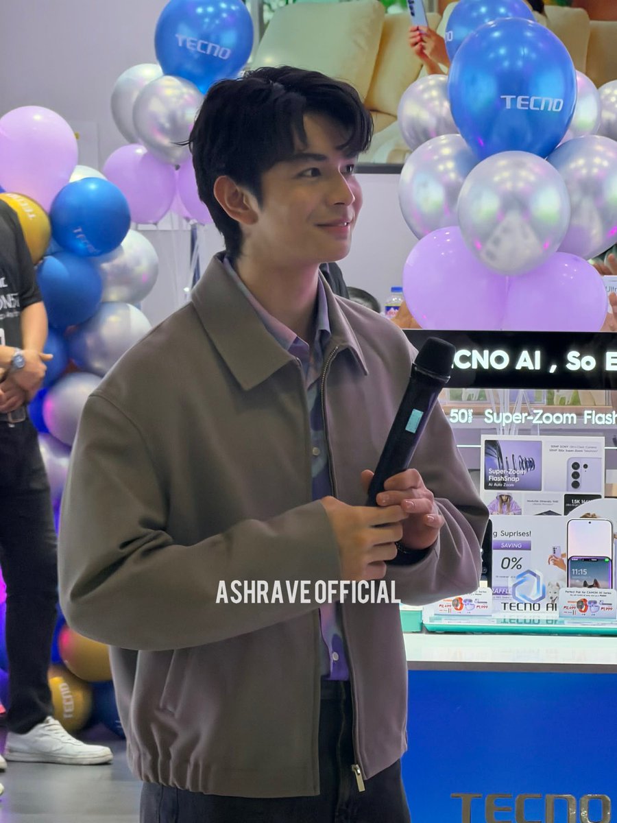 Grabe ang visuals!

RAVE FOR TECNOMobile
#RaveVictoria