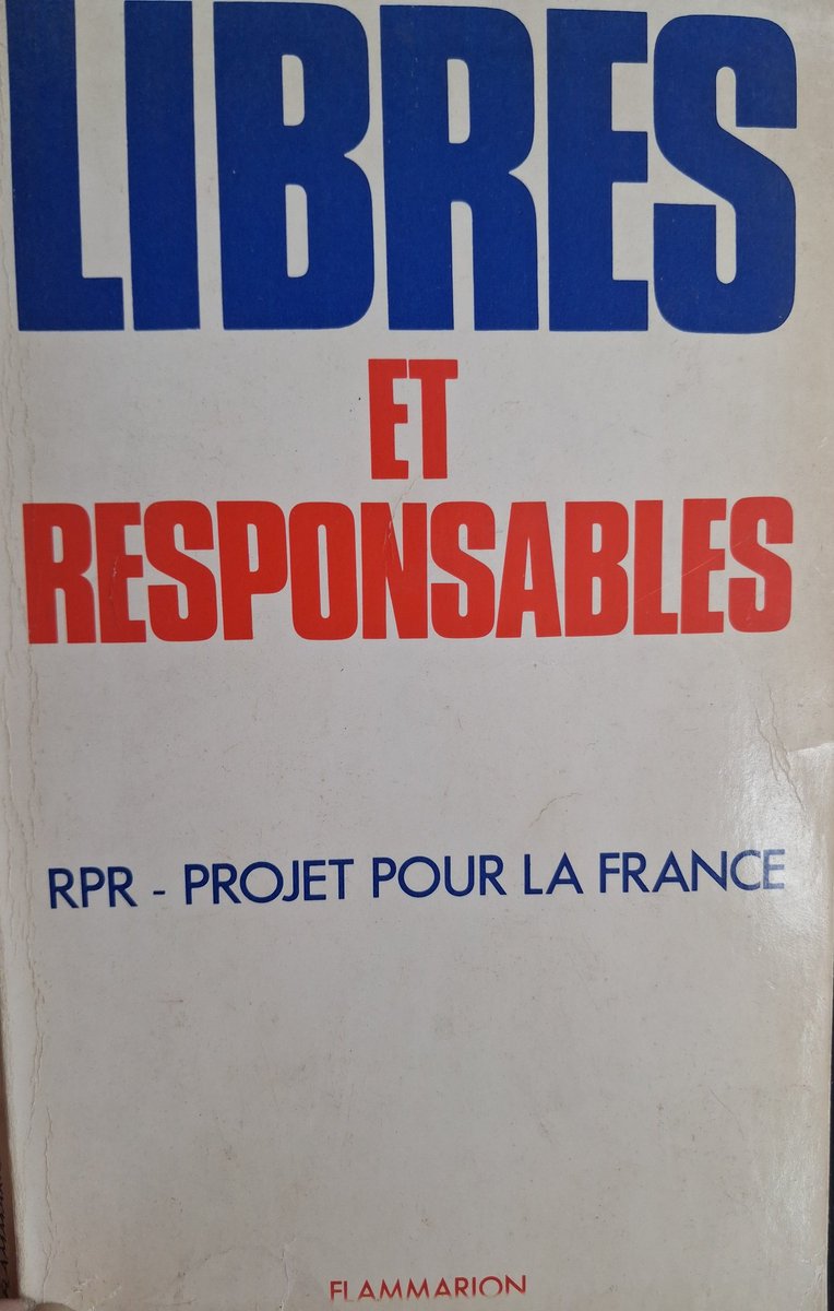 MacronardsFM's tweet image. 🤣Dinguerie😀 Regardez ce que je retrouve dans mes cartons 🫥🤭 le programme du RPR en 1984 dedicace par Toubon et Juppe et Charpy et un autre a l’ecriture improbable 😀😀😀
Je le revends sur #ebay ?😂🫢🤣