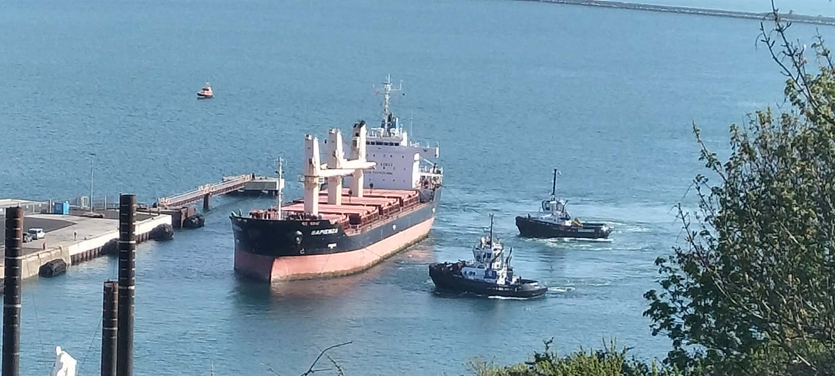 AytonJustyn's tweet photo. 🏭 No Incinerator 🏭 Boycott portland port 🇵🇦 Sapienza 🇵🇦 in #portland on 18/4/26. A General Cargo vessel.#weymouth #dorset #photography #shiplnpics #shipspotting #GeneralCargo #ships #shipping #Sapienza #Panama #Nuptunus #shipsphotography https://t.co/qE9bumNxqM
