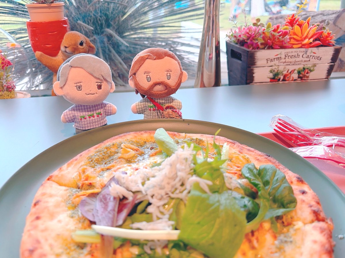 アール tweet media