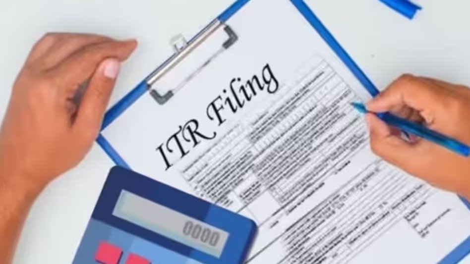 GoodNewsToday's tweet image. Income Tax Return: कब भरना है ITR, आपके लिए कौन सा फॉर्म जरूरी और क्या हुआ है इस बार बदलाव? यहां सबकुछ समझ लीजिए आप

#Incometax #Return #ITR #Business 

रिपोर्ट: @mithileshrawali

पूरी खबर पढ़ें:  tinyurl.com/3hdyz2au