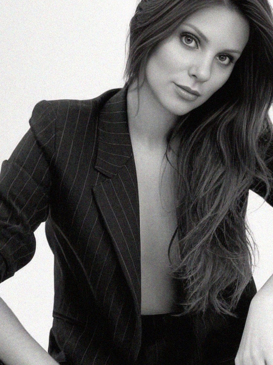 Fiona Dewaele tweet media