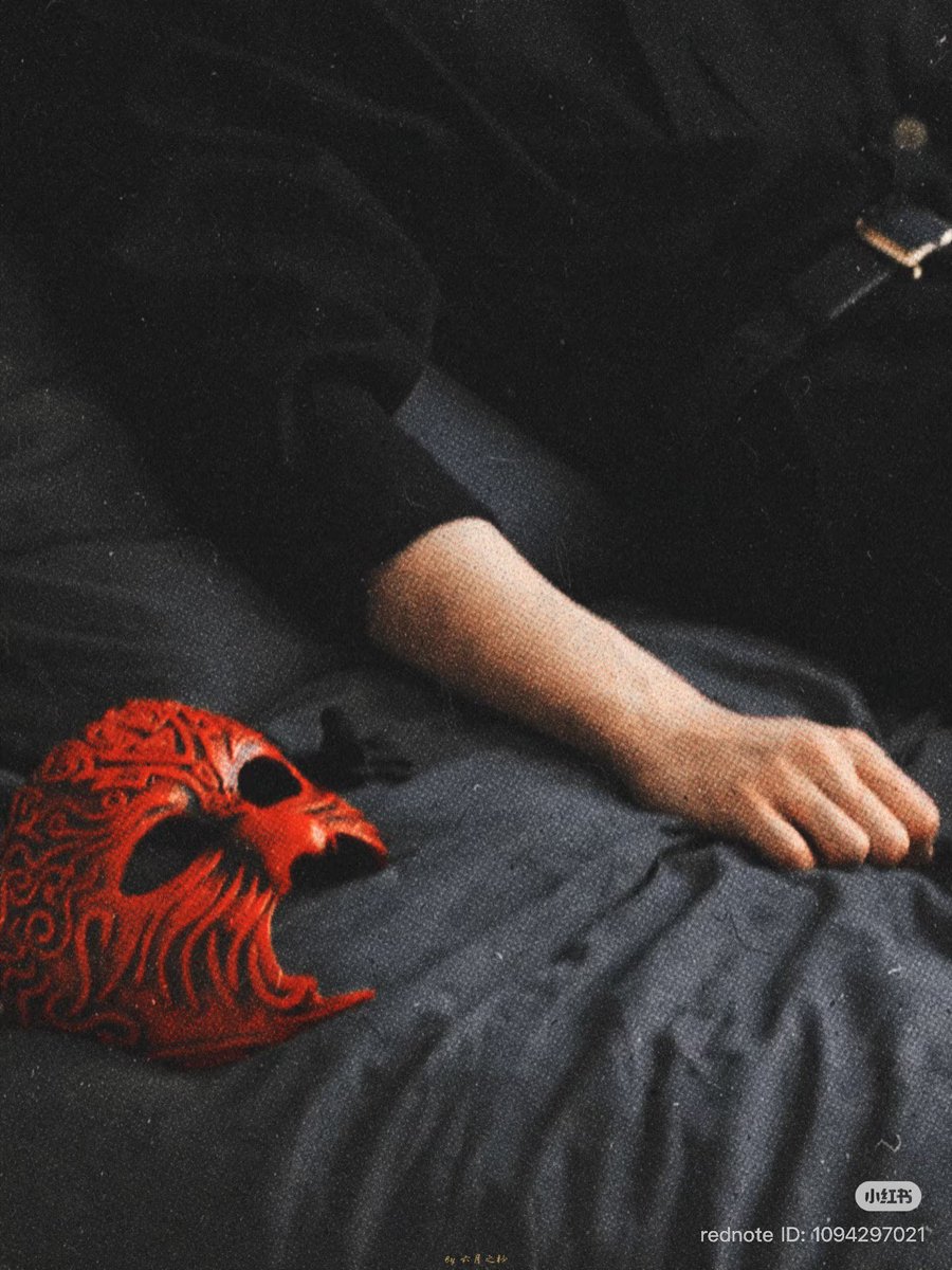 Anastasia9372's tweet image. Looking dominant even during his submissive era👺
#ToMyShore #Yunqi #HaoYiran #YunYi