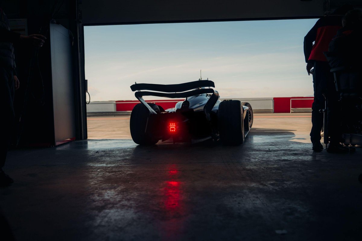 eFORMULAnews's tweet image. #FormulaE shows the new car for the 1st time! 👀

All the news on the official #Gen4 launch of @FIAFormulaE: e-formula.news/news/formula-e…

#ABBFormulaE