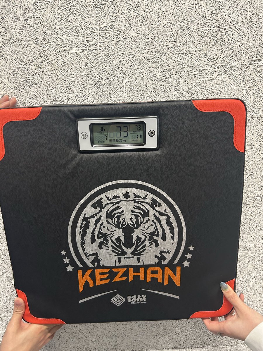 アンジェラ芽衣 tweet media