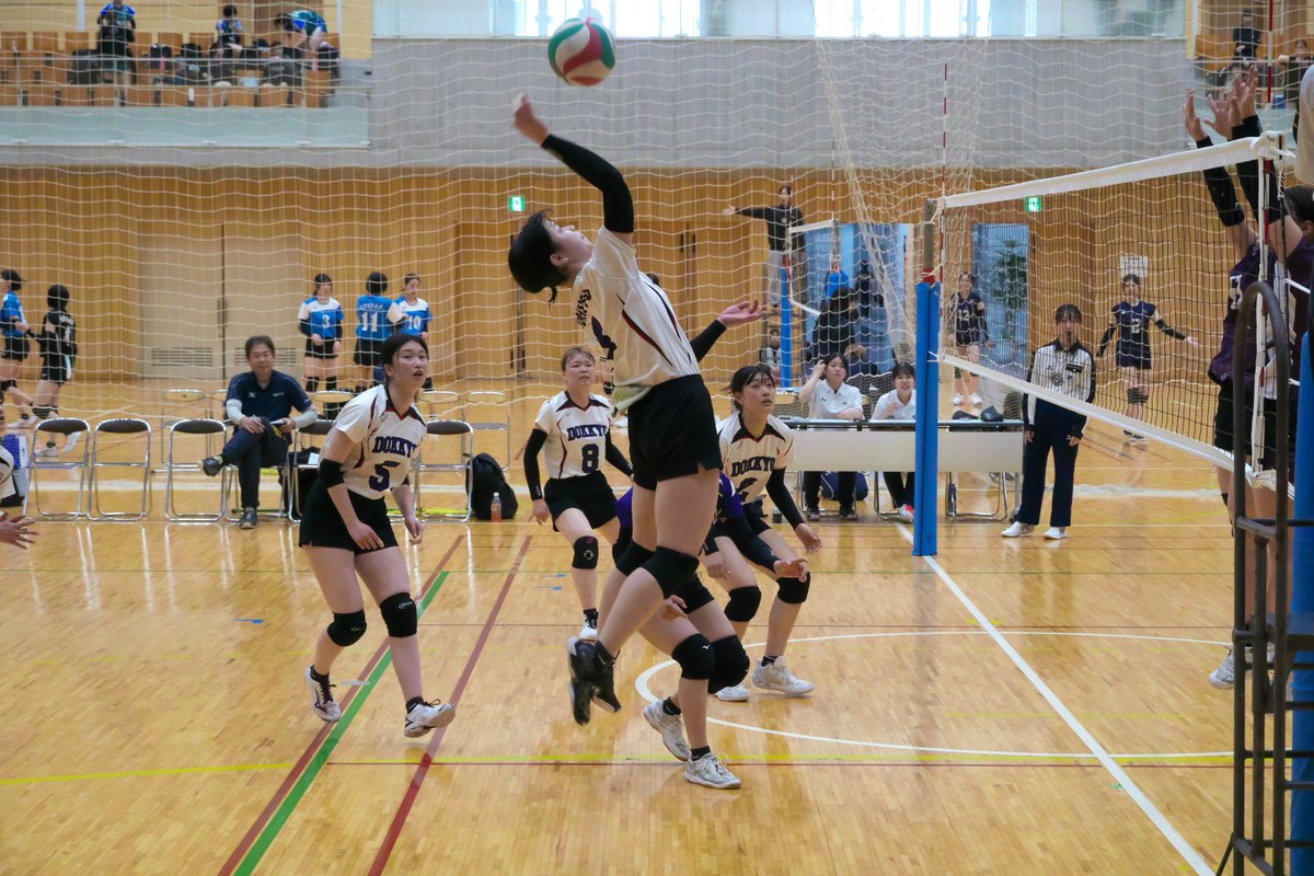 dokkyovolley_ob's tweet photo. 女子3部リーグ第二戦速報 獨協大0（14-25/15-25/12-25）3國學院大
 #獨協 #女バレ #獨協バレー部 #獨協女子バレーボール部 #体育会 #dokkyo #volleyball #dokkyouniversity #dokkyovolleyball https://t.co/UR7JNDGfV0