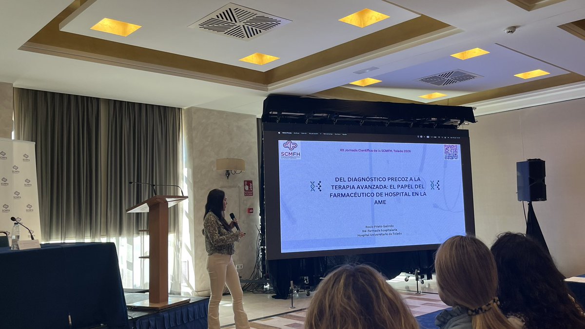 Farmacia_CHUT's tweet photo. Turno de nuestro servicio de farmacia, nuestra R4 @rocio_pg96 nos habla del papel del farmacéutico hospitalario en la AME.

Actualizándonos en la farmacología de esta enfermedad https://t.co/AYnSYOwpZq