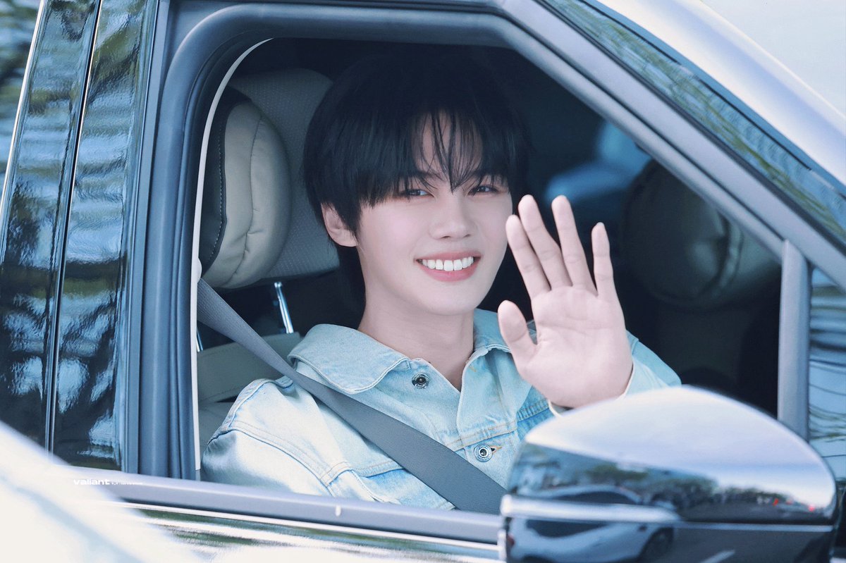 𝙑𝙖𝙡𝙞𝙖𝙣𝙩. tweet media