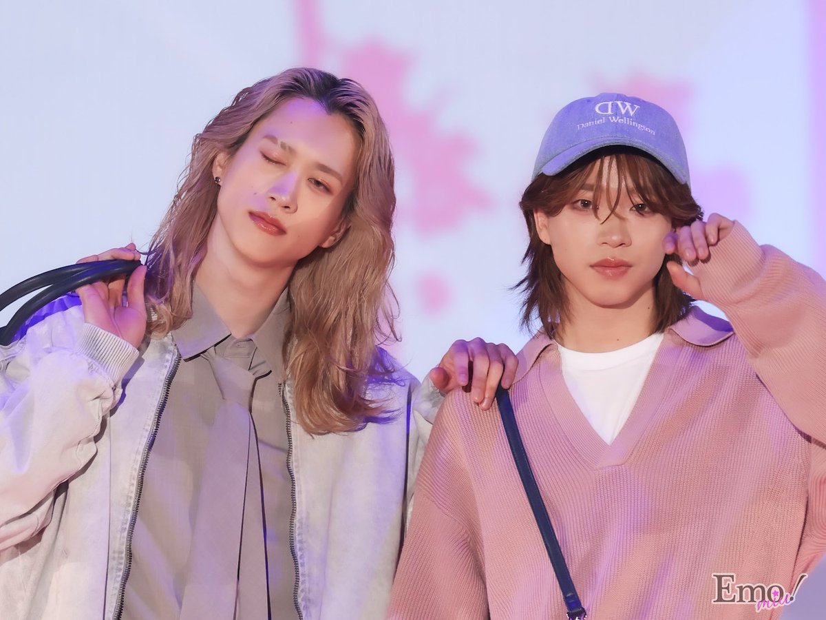 Emo!miu／エモミュー tweet media