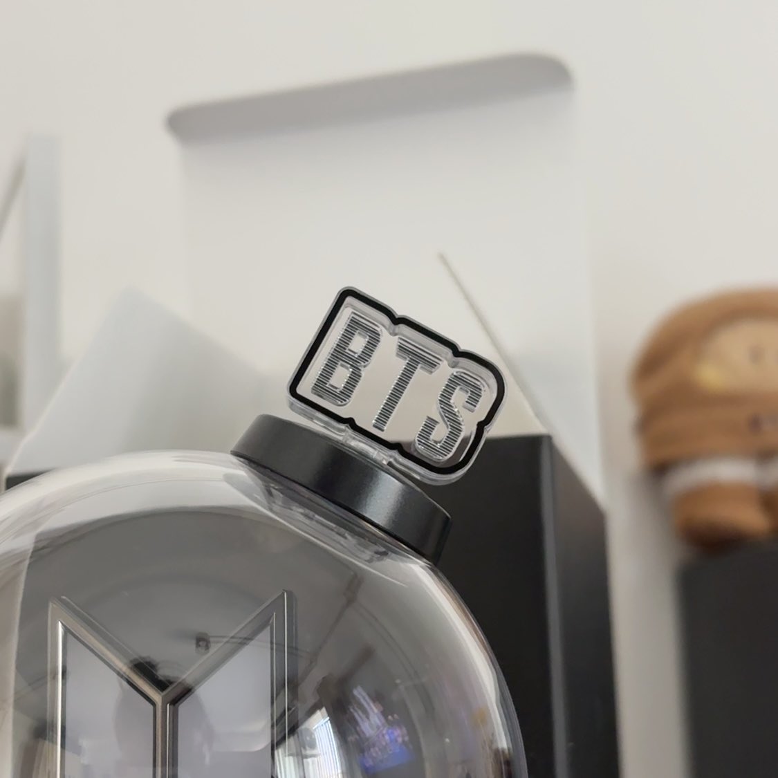 ava ⊙⊝⊜ ft. โหวต BTS AMAs tweet media