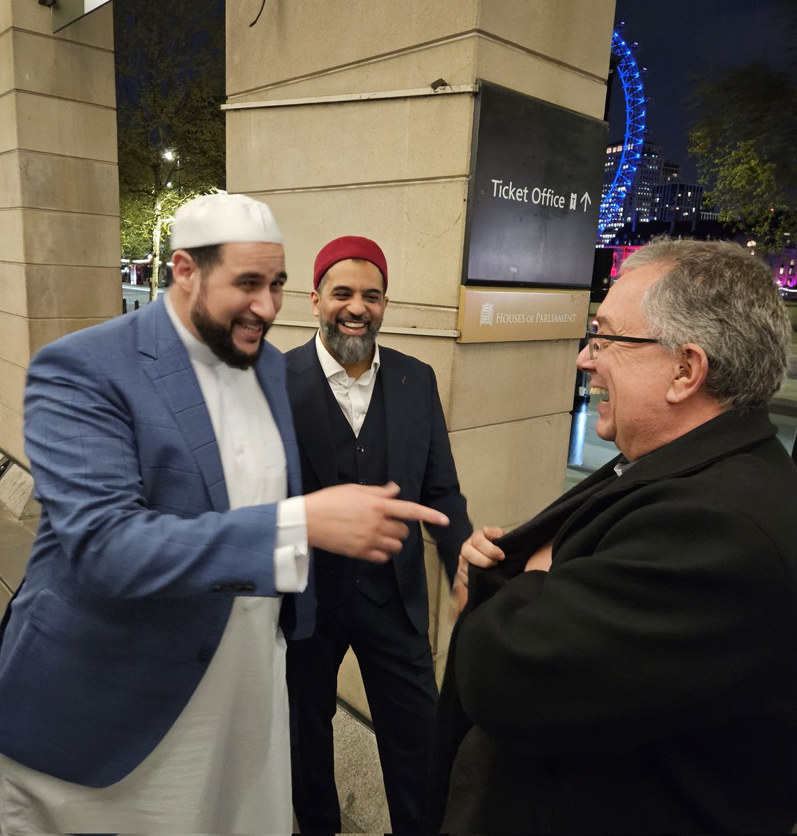 Light_Fndn's tweet photo. Amazing evening at the Houses of Parliament, London, for our event on, Interfaith Leadership in Divided Times, bringing together young voices, religious leaders, MP's, to explore what leadership looks like amid national &amp; global tensions.

More to come.

https://t.co/tjpM8E1Pcq https://t.co/EZ272Hkfas