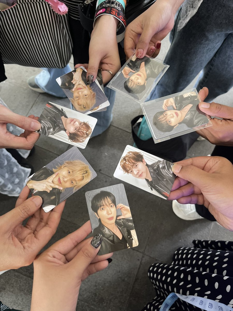 mollababy🦋 tweet media