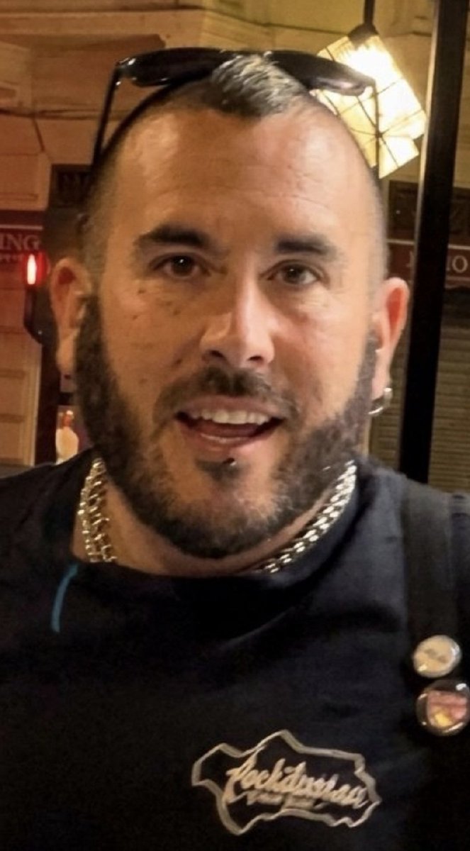 brock_landers68's tweet photo. Que todo el mundo vea la cara de este animal, y que descubra que no se puede ir agrediendo a personas por la calle, retwitear sin piedad, que no se atreva a tocar a nadie nunca más. https://t.co/kREMzMKJGH