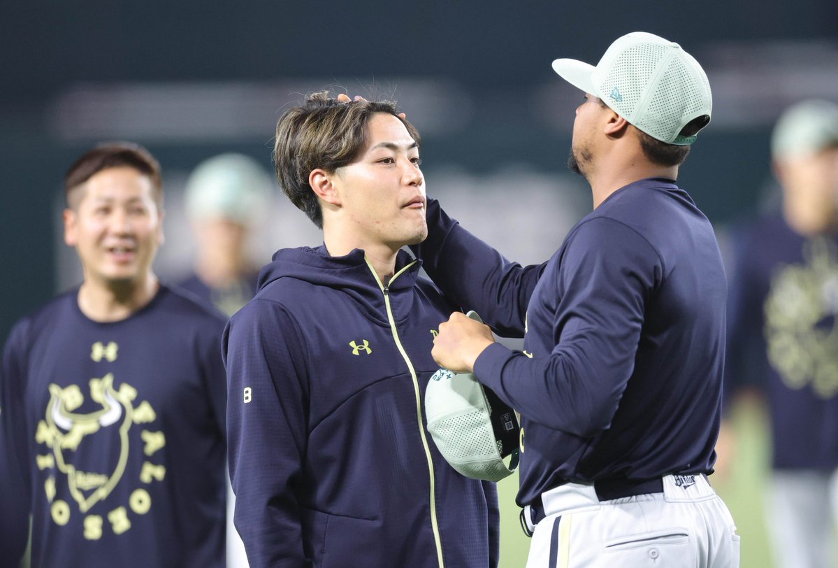 オリほーーーち tweet media