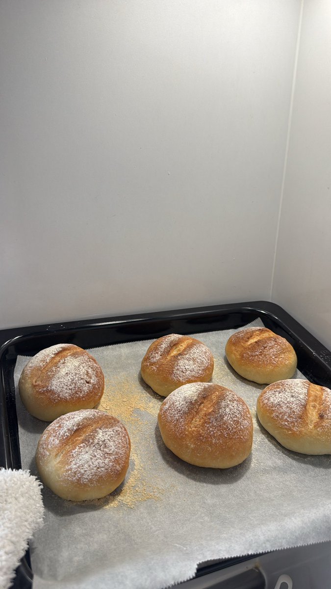 CHIKA‎ tweet media