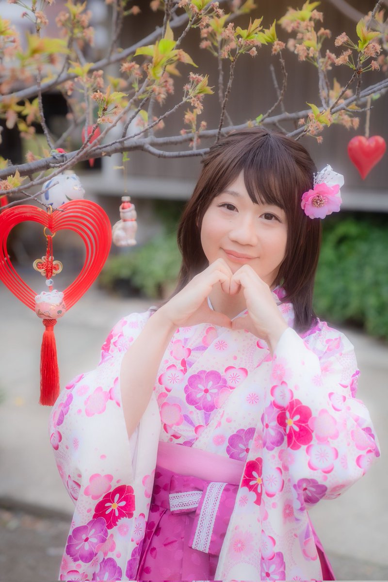 miyu_d_kichi's tweet image. 先月撮っていただいた袴の写真が少し前に届いたので、投稿です😊桜と一緒に素敵に撮っていただき感謝です🌸
#女装 #with #和服 #袴
#卒業 #卒業式