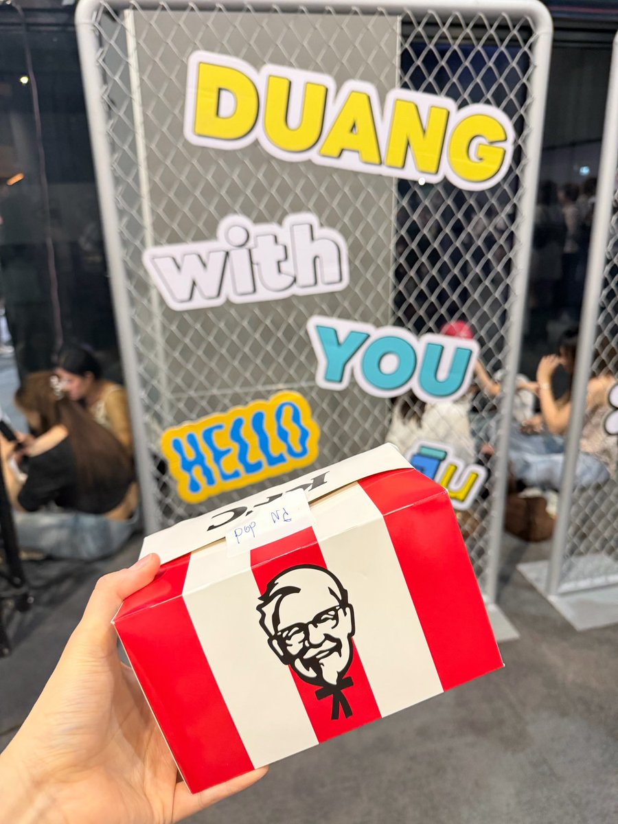 KFC Thailand tweet media