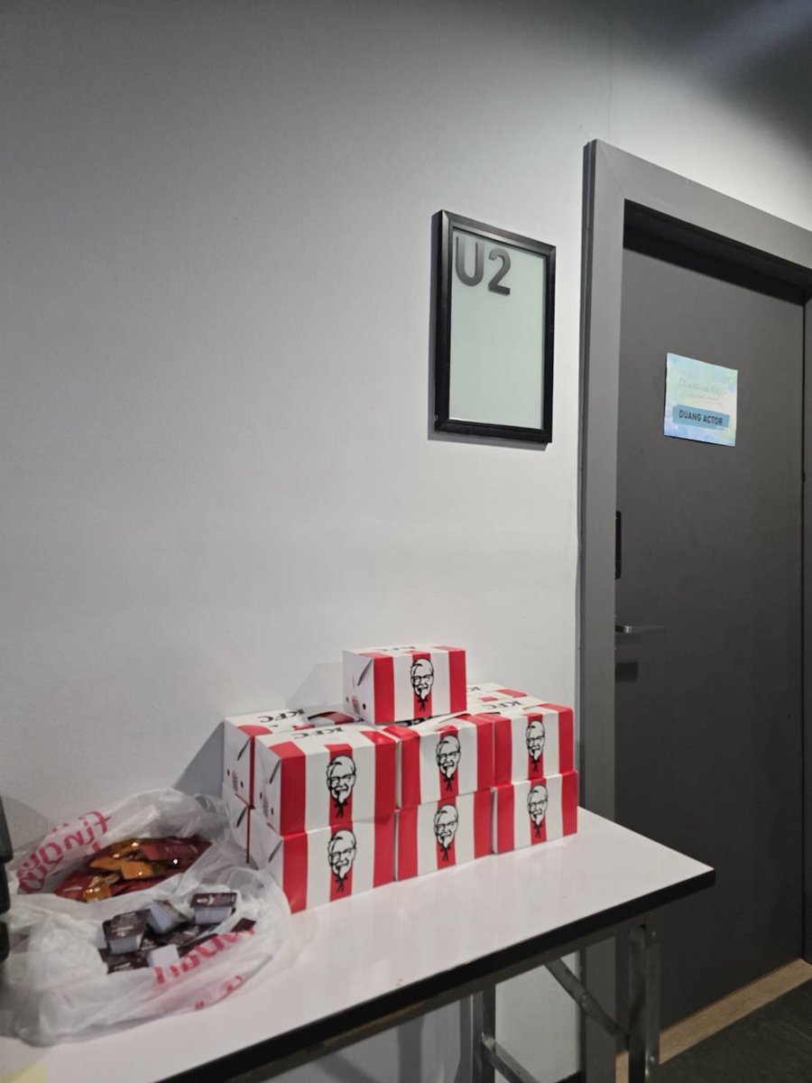 KFC Thailand tweet media