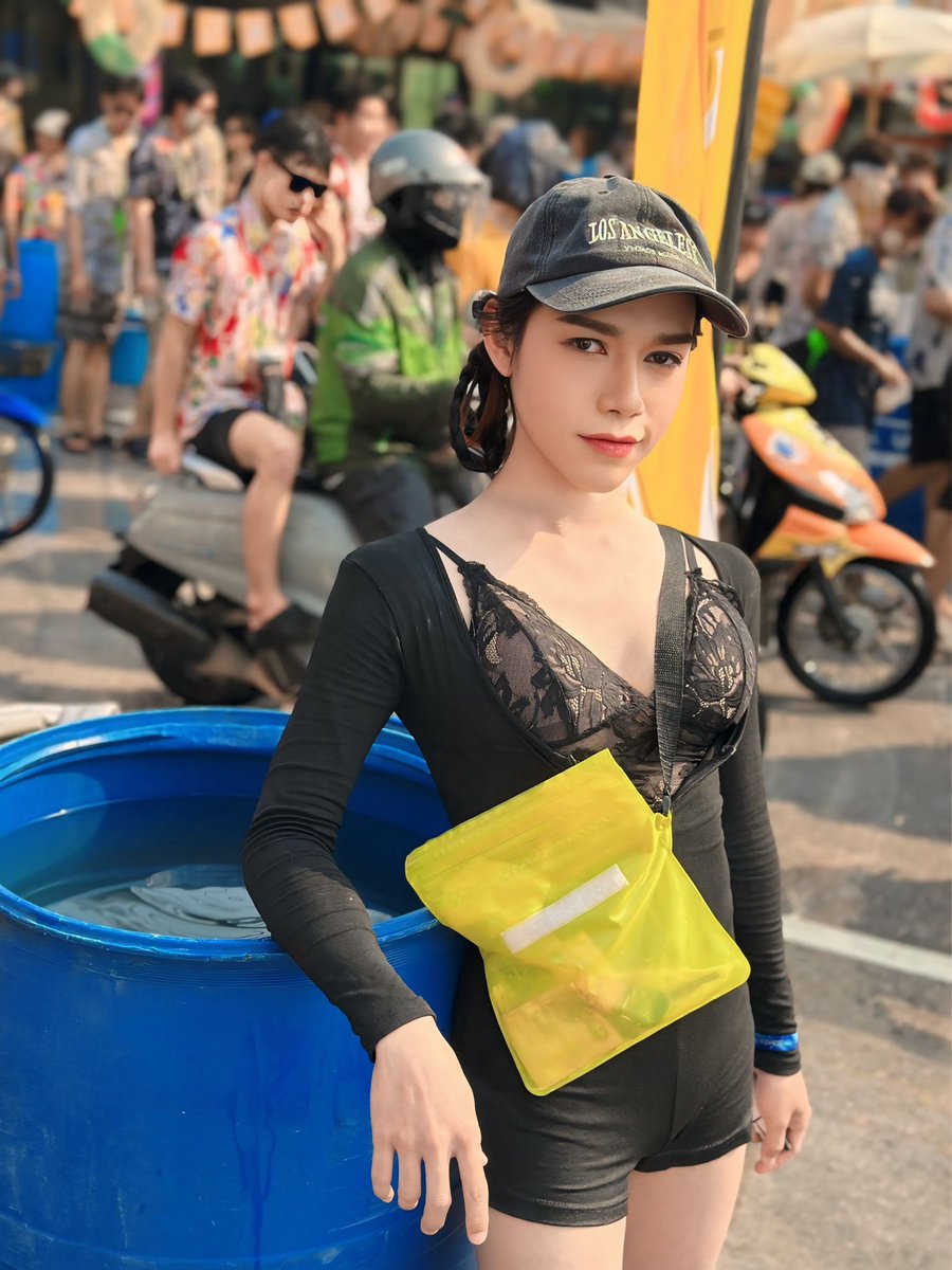 อยากเล่นน้ำอีกรอบ ลำปางร้อนเกิน #สาวสอง #สาวสองลำปาง