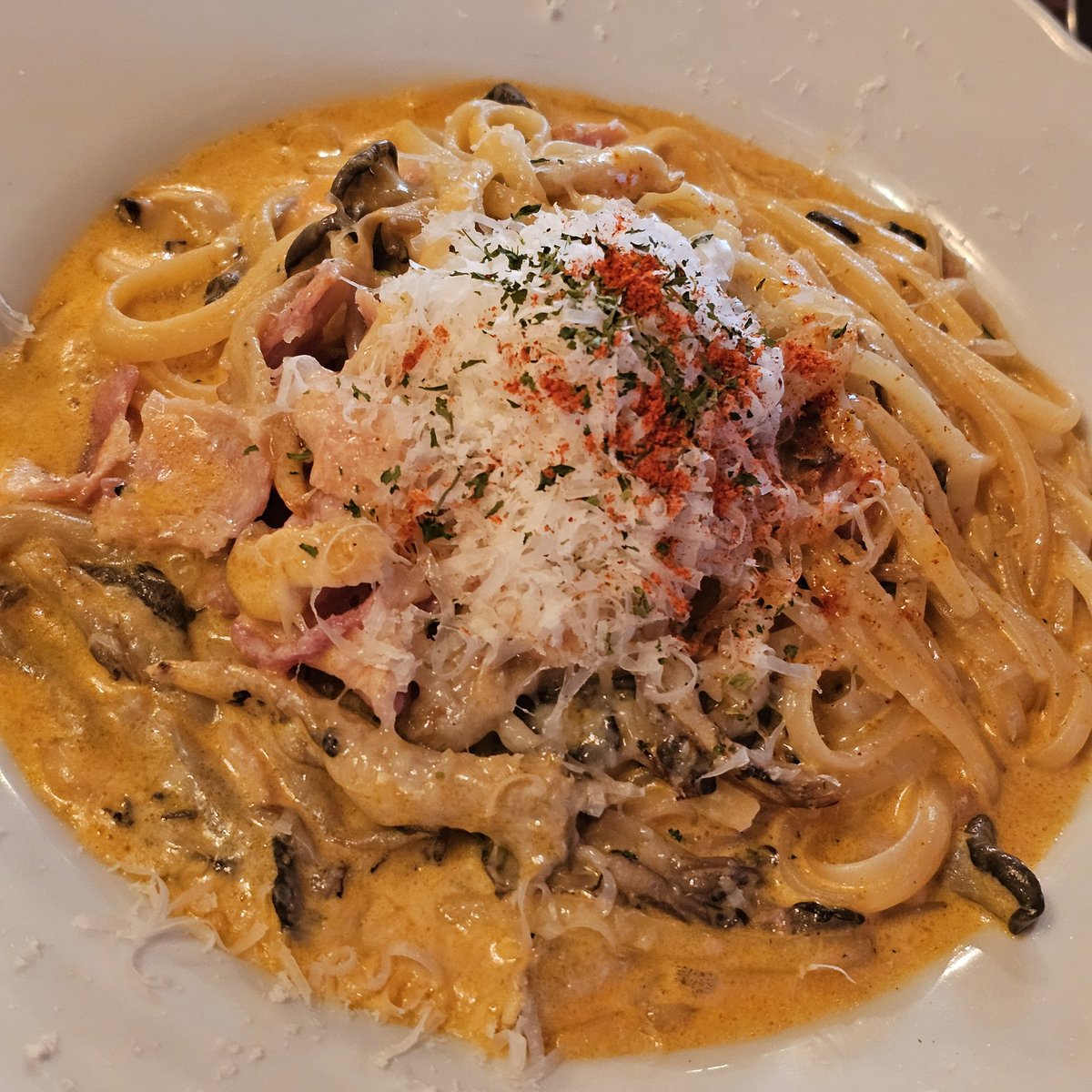 📍삼각지역 버뮤다삼각지

너무 맛있어서 실수로 많이 먹었어요
좋은 날 귀한 시간 내줘서 고마워💚