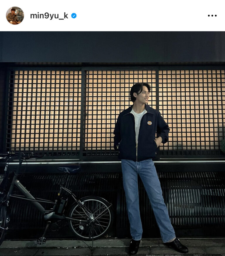 Connects+ tweet media