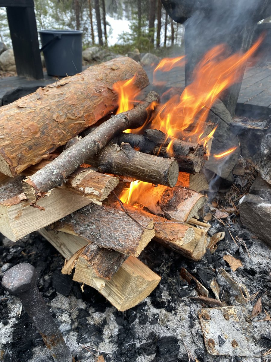 Ekat mökkitulet tälle keväälle. Kuusamo.