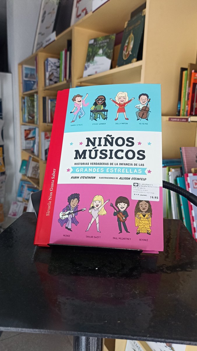 ElArgonautaLib's tweet image. Estas biografías inspiradoras nos cuentan cómo fue su infancia y qué los llevó a dedicarse a esta profesión y a compartirla con el público en los grandes escenarios. 

Aquí lo tienes👉 elargonauta.com/libros/ninos-m… 

#ElArgonauta #Madrid #Libros #Música #Recomendaciones #músicaylibros