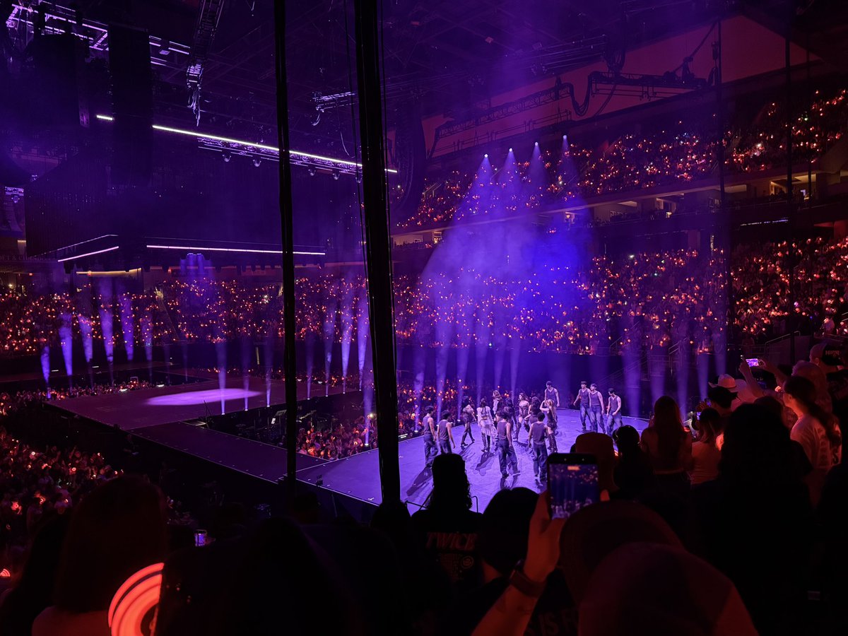 getmagoodside's tweet image. My heart is still at the venue. Thank you, @JYPETWICE  for the happiest night ever

#twice_thisisfor_world_tour_in_austin #twice #austin