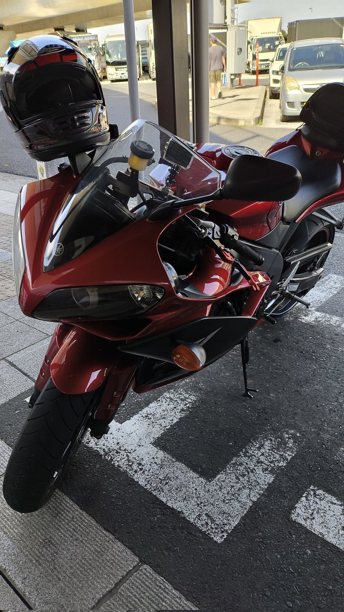 itousei1224's tweet photo. 平塚漁港〜平塚ジャンクヤード
#平塚
#ツーリング
#バイク
#YZF-R1 https://t.co/HZ7EEtqjjJ