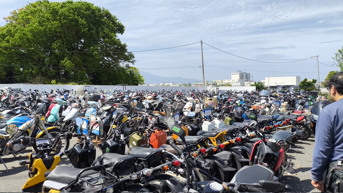 itousei1224's tweet photo. 平塚漁港〜平塚ジャンクヤード
#平塚
#ツーリング
#バイク
#YZF-R1 https://t.co/HZ7EEtqjjJ
