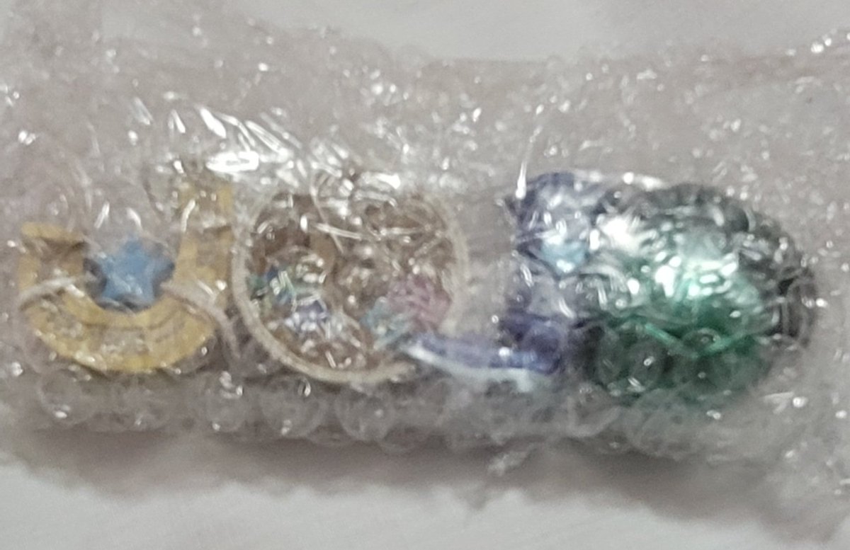 Rouna@🍏❄️🌟 tweet media