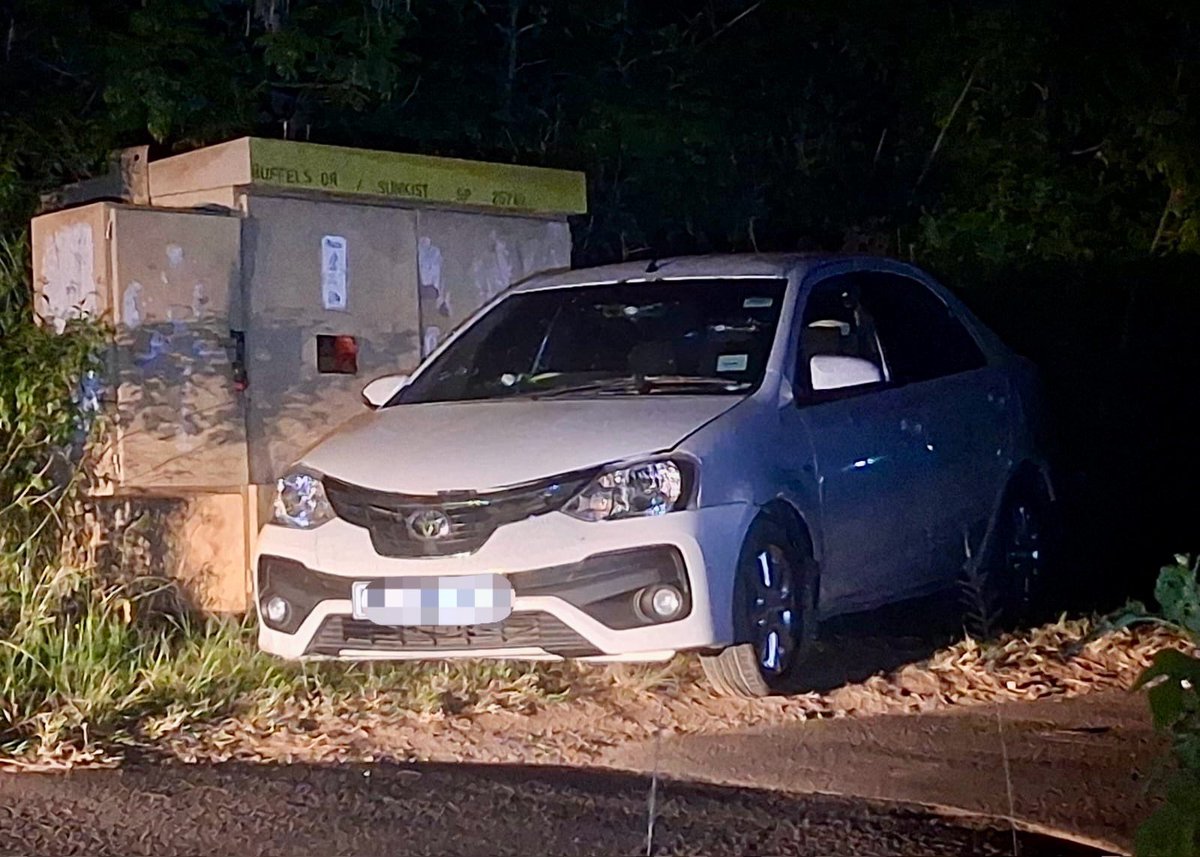 _ArriveAlive's tweet image. Man Shot Dead In Parked Vehicle: Buffelsdraai – KZN

arrr.co.za/XQcxz

#ArriveAlive #Crime