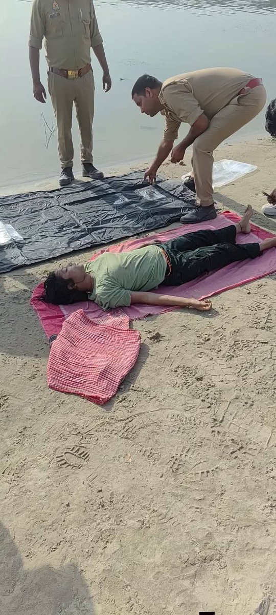 गाज़ीपुर के करंडा थाना क्षेत्र से सामने आ रही यह घटना बेहद गंभीर और चिंताजनक बताई जा रही है जानकारी के अनुसार, पिछड़े विश्वकर्मा समाज की एक नाबालिग बेटी के साथ ब्राम्हण सामज के चार युवकों द्वारा सामूहिक दुष्कर्म का आरोप है स्थानीय लोगों का कहना है कि यह घटना 14 अप्रैल की है,
