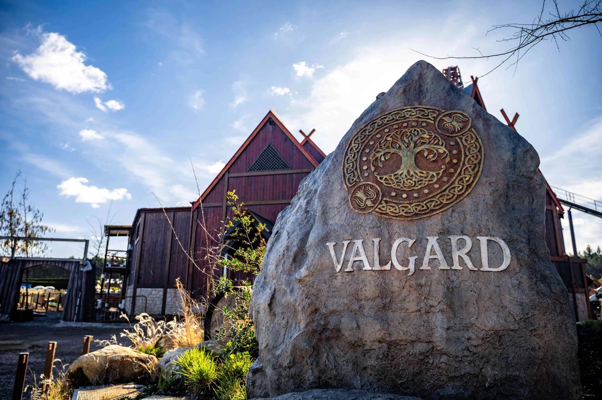 _advplanet's tweet image. It’s almost time for Valgard!! This awesome new land opens in less than a month at Paultons Park! Will you be visiting on May 16th?

Thanks to @paultonspark for the poster 🤩

#paultonspark #valgard #themepark #themeparks