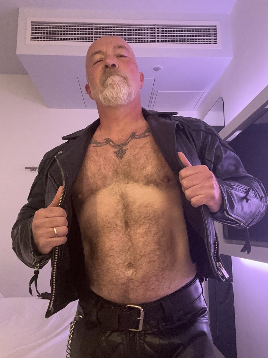 Bear Stuart tweet media